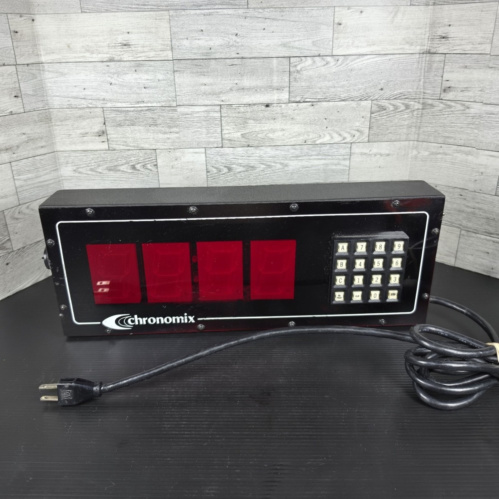 Chronomix CC731 VTG professional race printing timer/master console 1980s USA